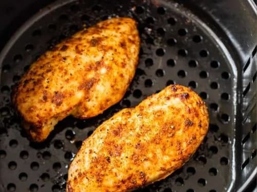 Ile piec pierś z kurczaka w kawałkach, aby uniknąć przesuszenia? Ile piec pierś z kurczaka w kawałkach, aby uniknąć przesuszenia?